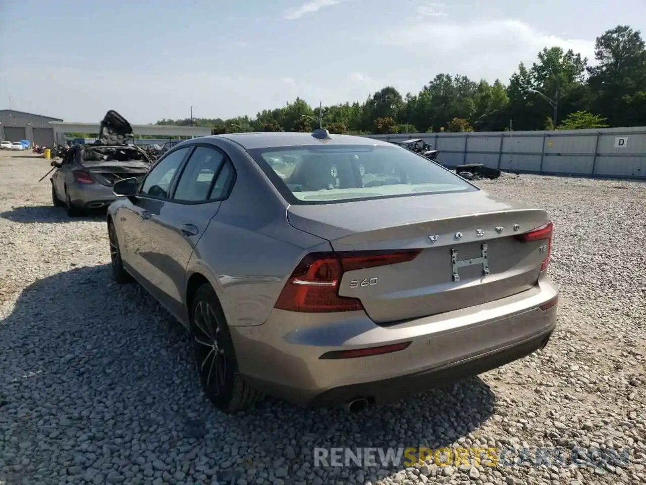 3 Photograph of a damaged car 7JR102FK1MG093277 VOLVO S60 2021