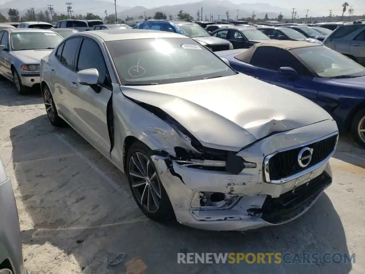 1 Photograph of a damaged car 7JR102FK1MG096535 VOLVO S60 2021