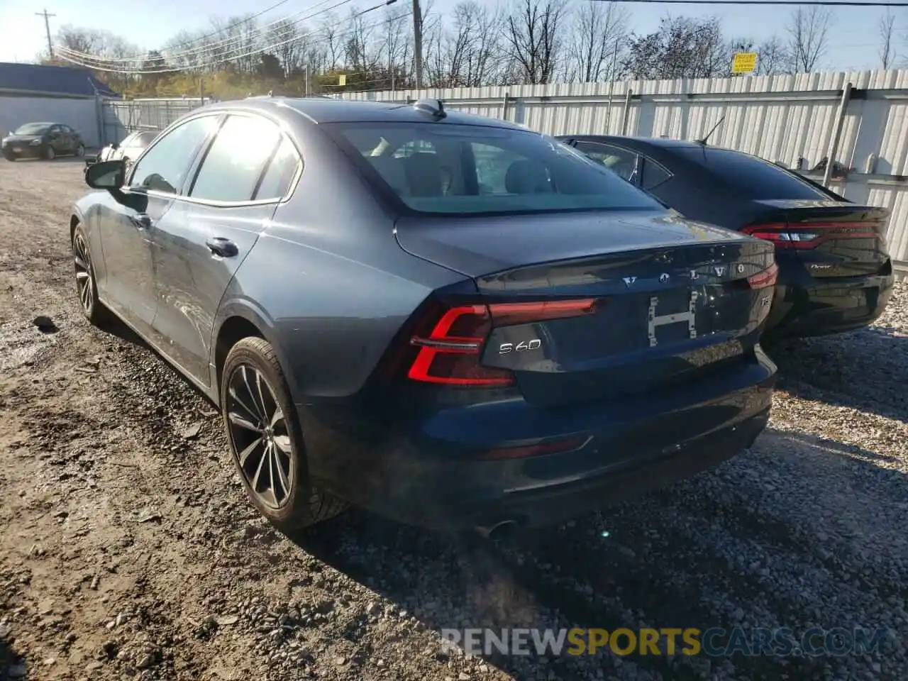 3 Photograph of a damaged car 7JR102FK2MG102889 VOLVO S60 2021