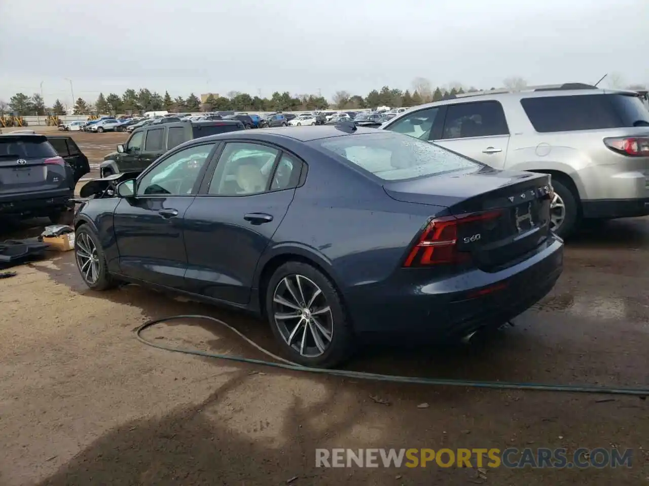 2 Photograph of a damaged car 7JR102FK7MG080873 VOLVO S60 2021