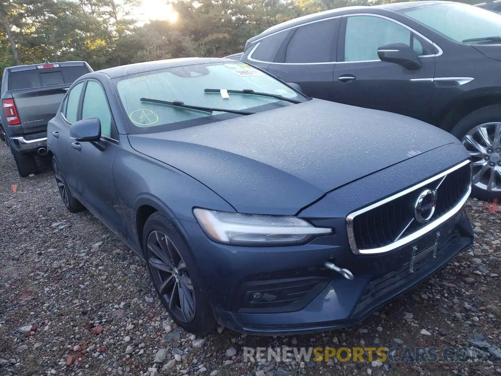 1 Photograph of a damaged car 7JR102FKXMG095688 VOLVO S60 2021