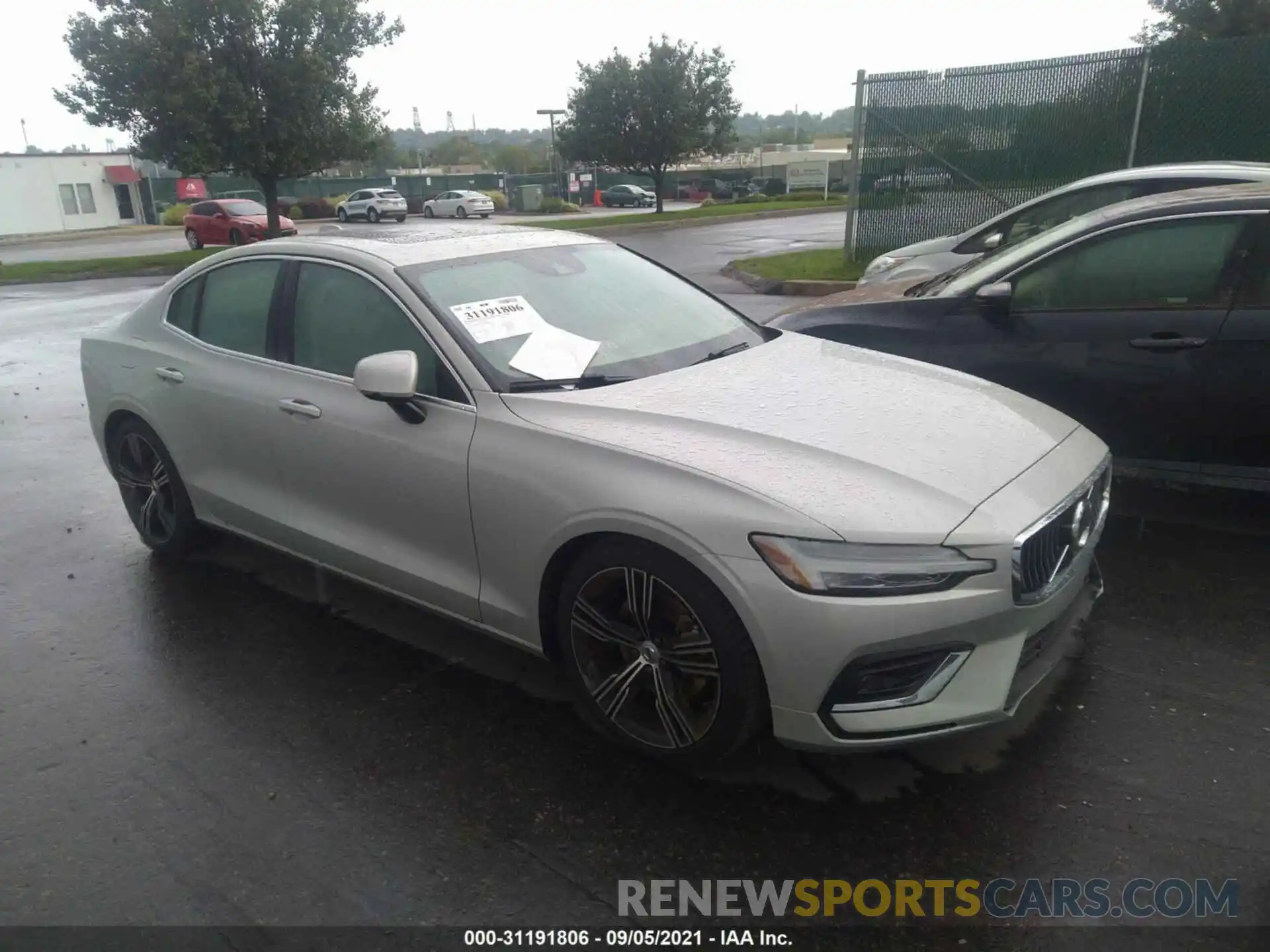 1 Photograph of a damaged car 7JR102FL9MG095898 VOLVO S60 2021