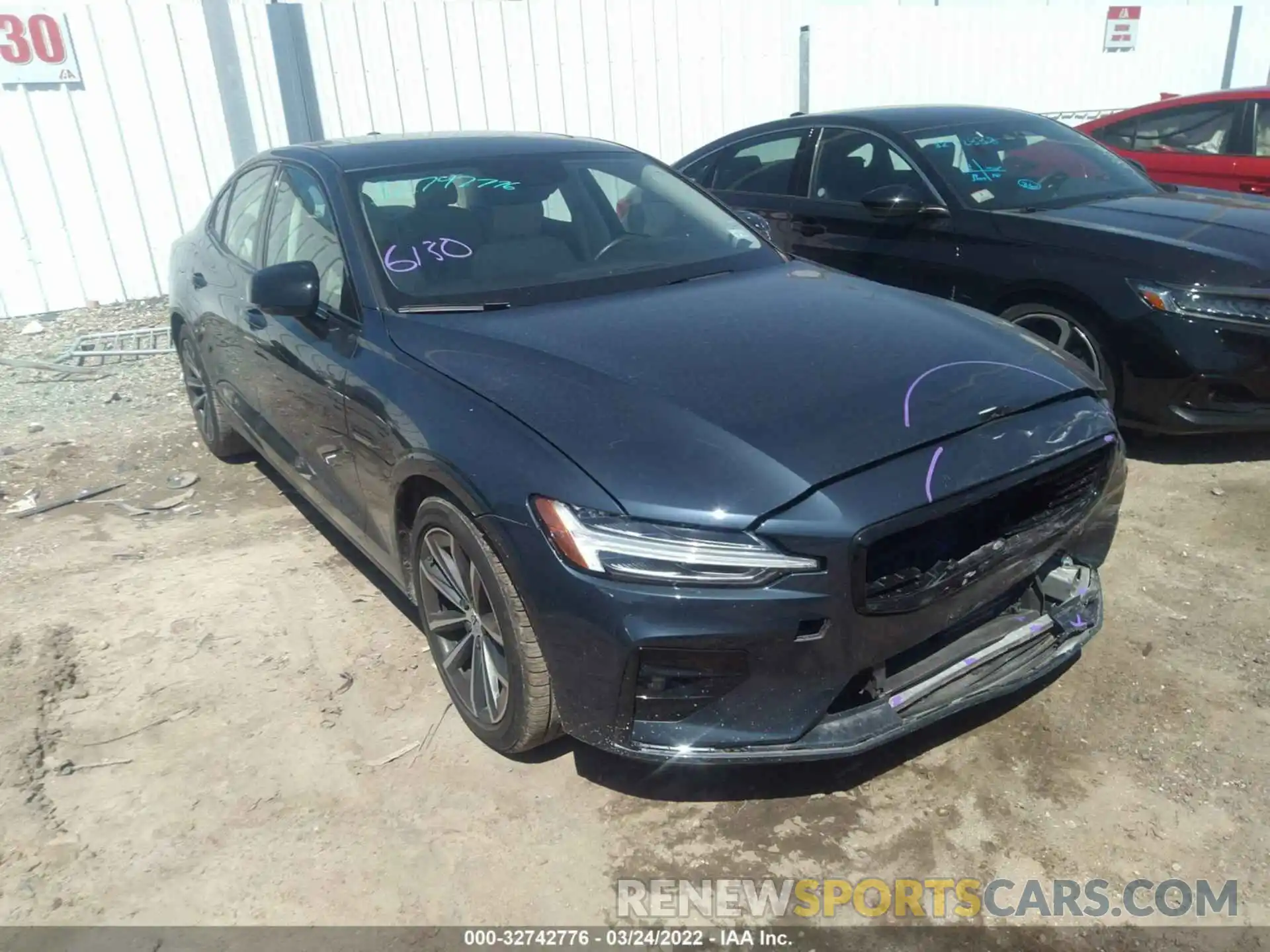 1 Photograph of a damaged car 7JR102FZ1MG108096 VOLVO S60 2021