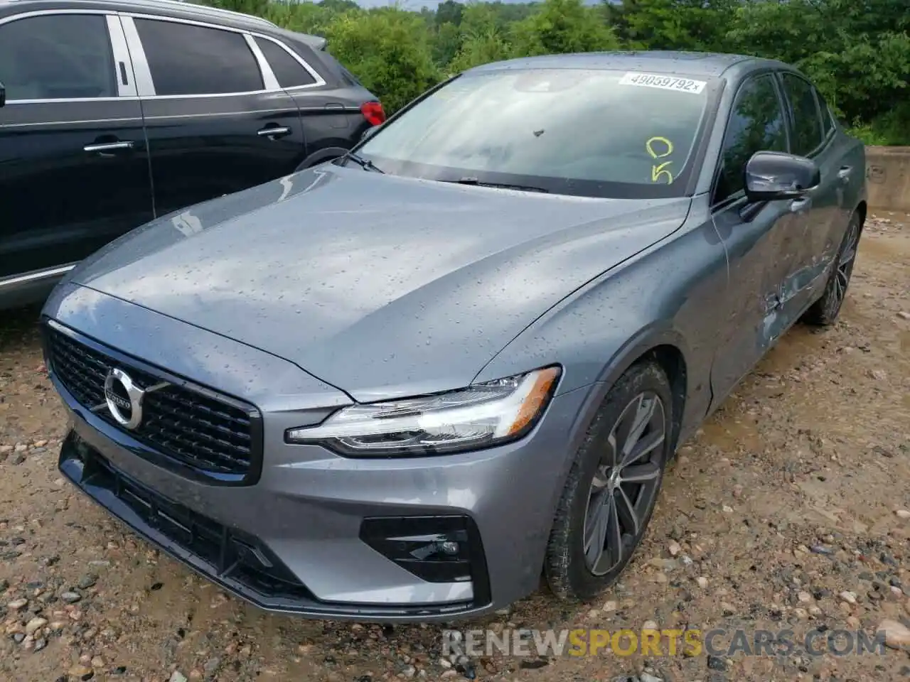 2 Photograph of a damaged car 7JR102FZ4MG118556 VOLVO S60 2021