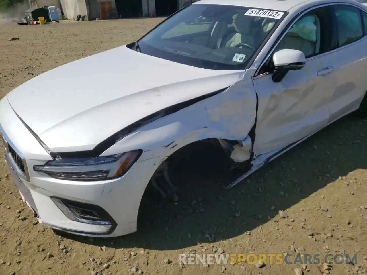 9 Photograph of a damaged car 7JR102TL4MG108545 VOLVO S60 2021