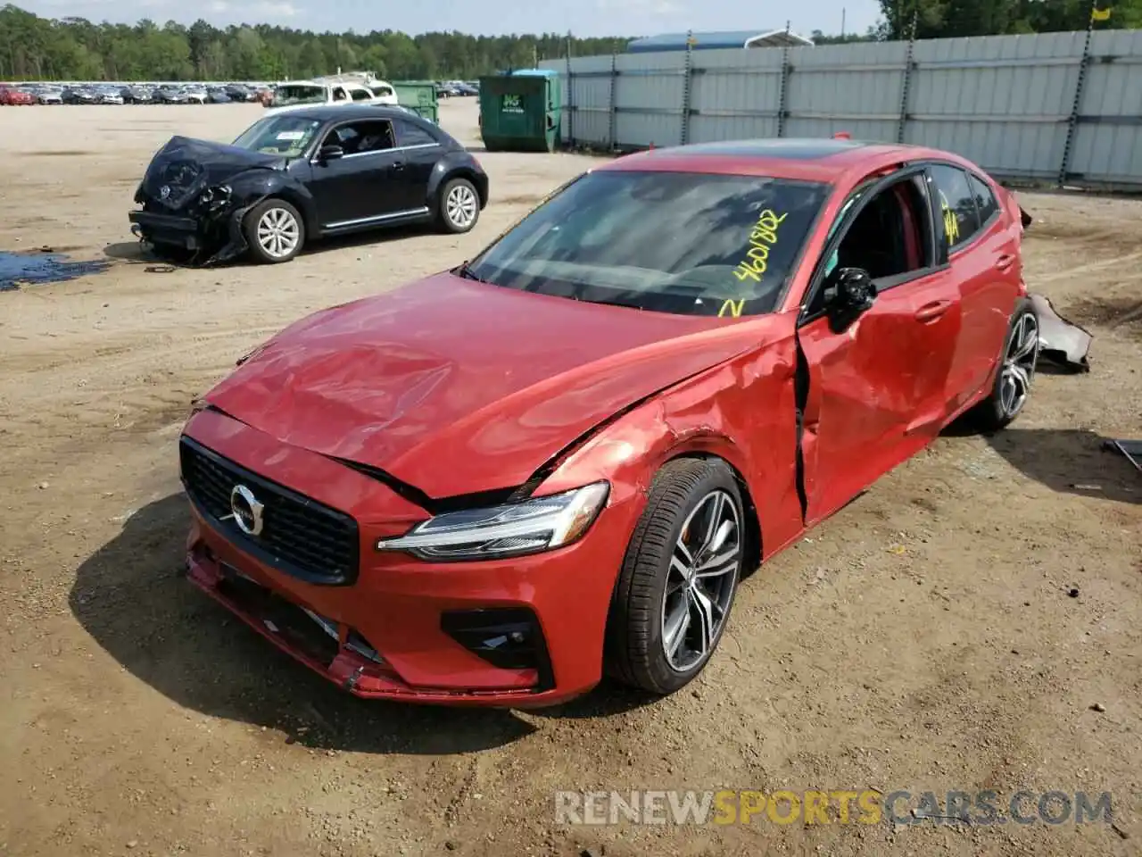 2 Photograph of a damaged car 7JR102TMXMG126704 VOLVO S60 2021