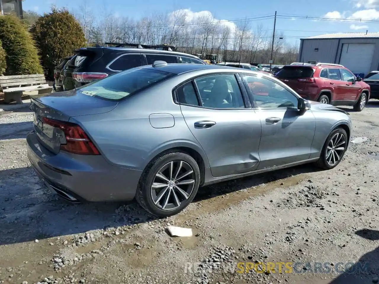 3 Photograph of a damaged car 7JR102TZ2MG108967 VOLVO S60 2021