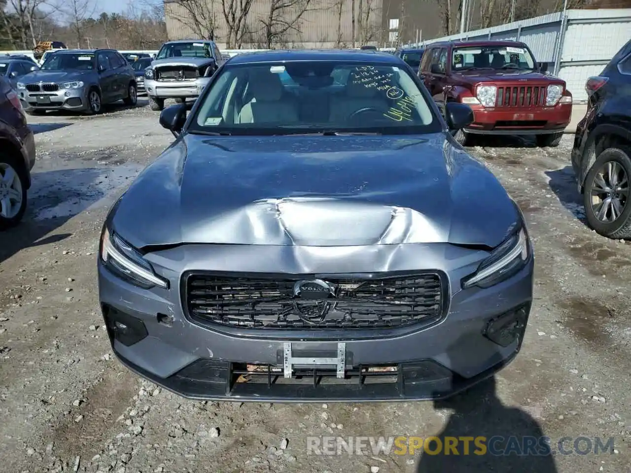 5 Photograph of a damaged car 7JR102TZ2MG108967 VOLVO S60 2021