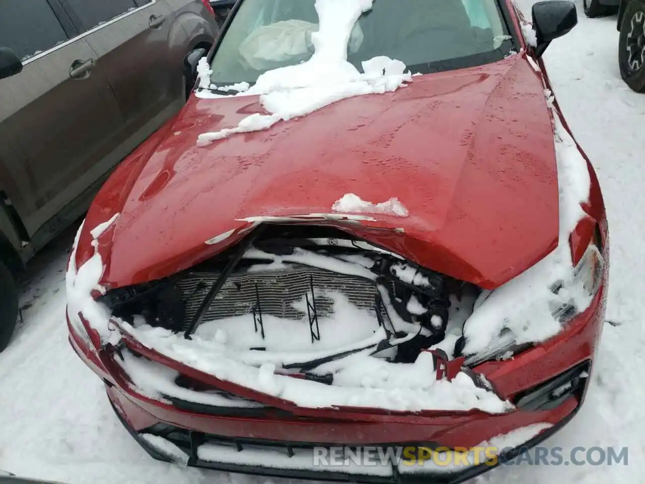 7 Photograph of a damaged car 7JR102TZ7MG126896 VOLVO S60 2021