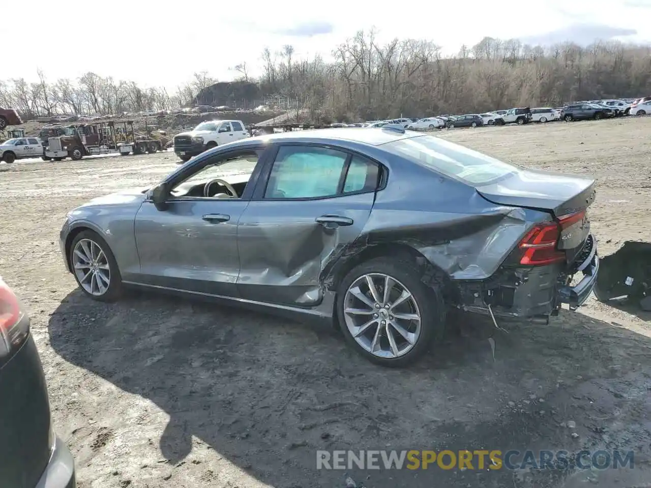 2 Photograph of a damaged car 7JR102TZ8MG113347 VOLVO S60 2021