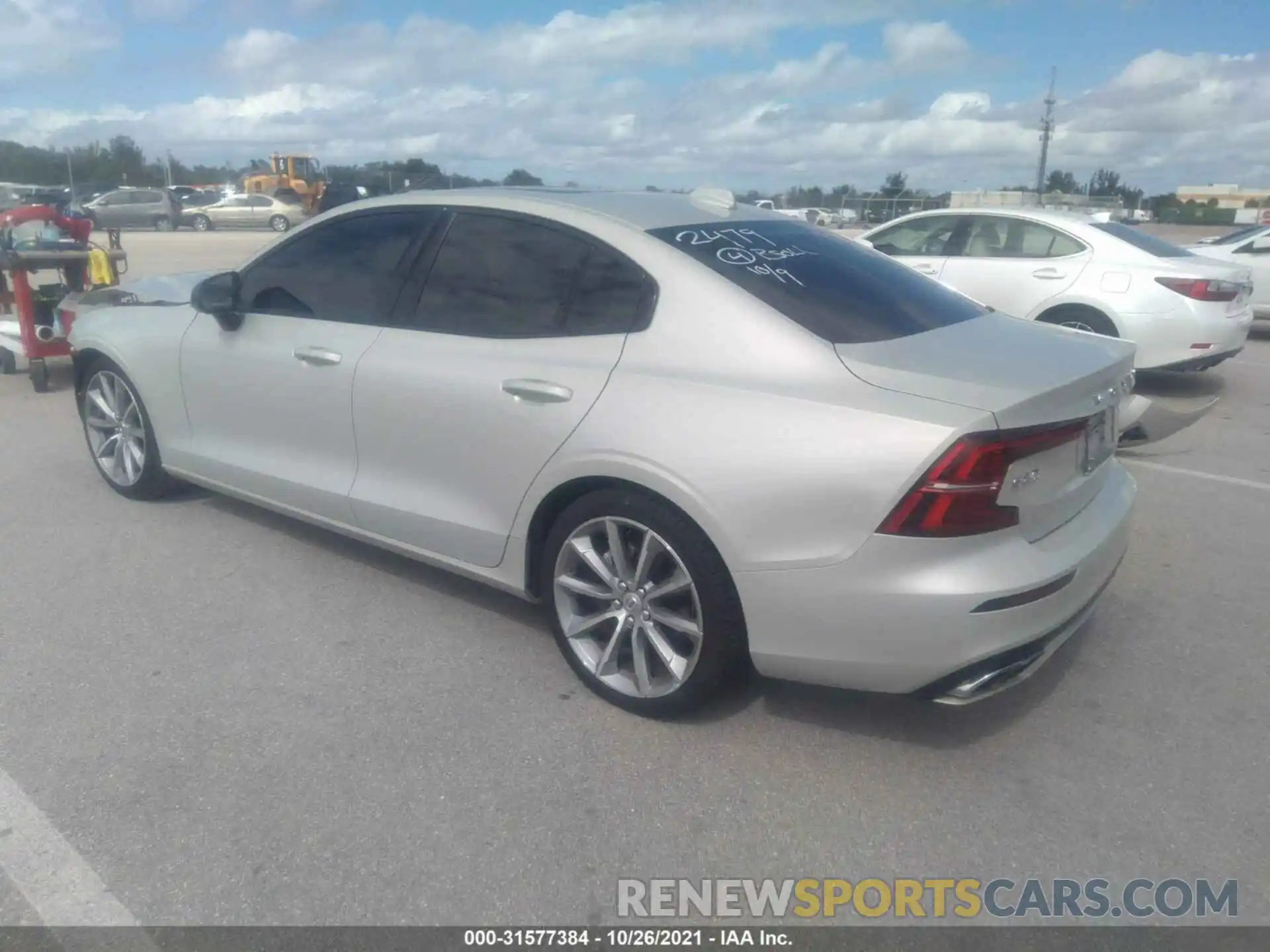 3 Photograph of a damaged car 7JR102TZ9MG112479 VOLVO S60 2021