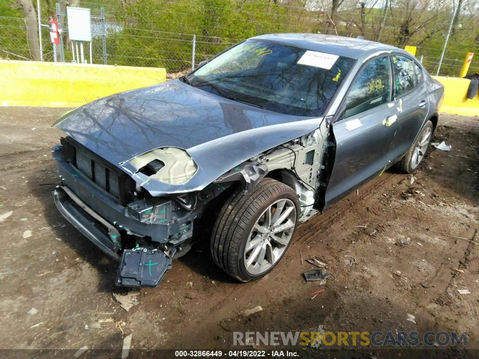 2 Photograph of a damaged car 7JRA22TK1MG090975 VOLVO S60 2021