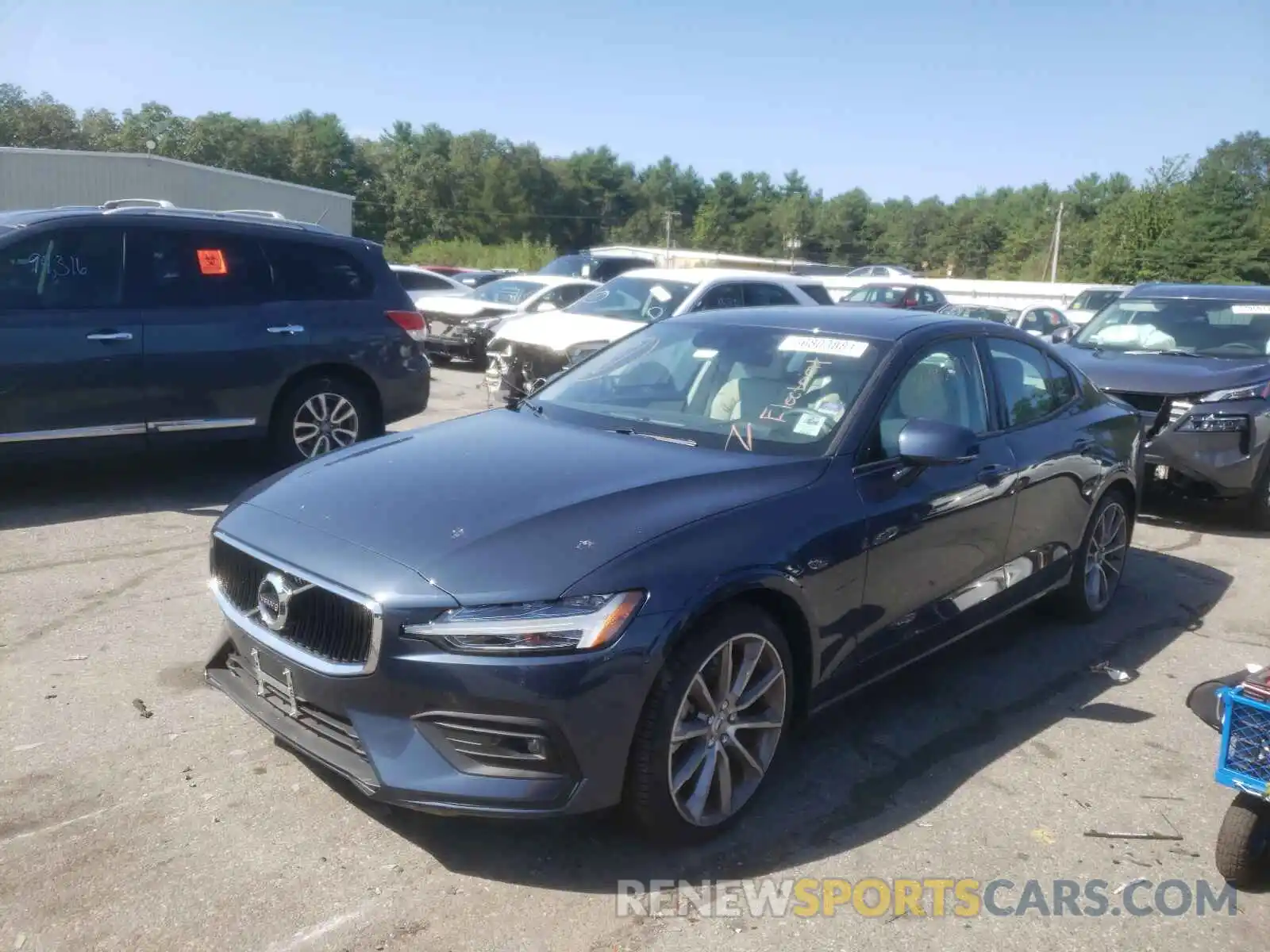 2 Photograph of a damaged car 7JRA22TK1MG092287 VOLVO S60 2021