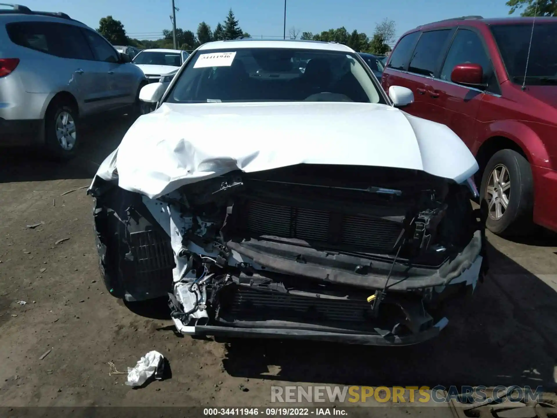 6 Photograph of a damaged car 7JRA22TK2MG094212 VOLVO S60 2021