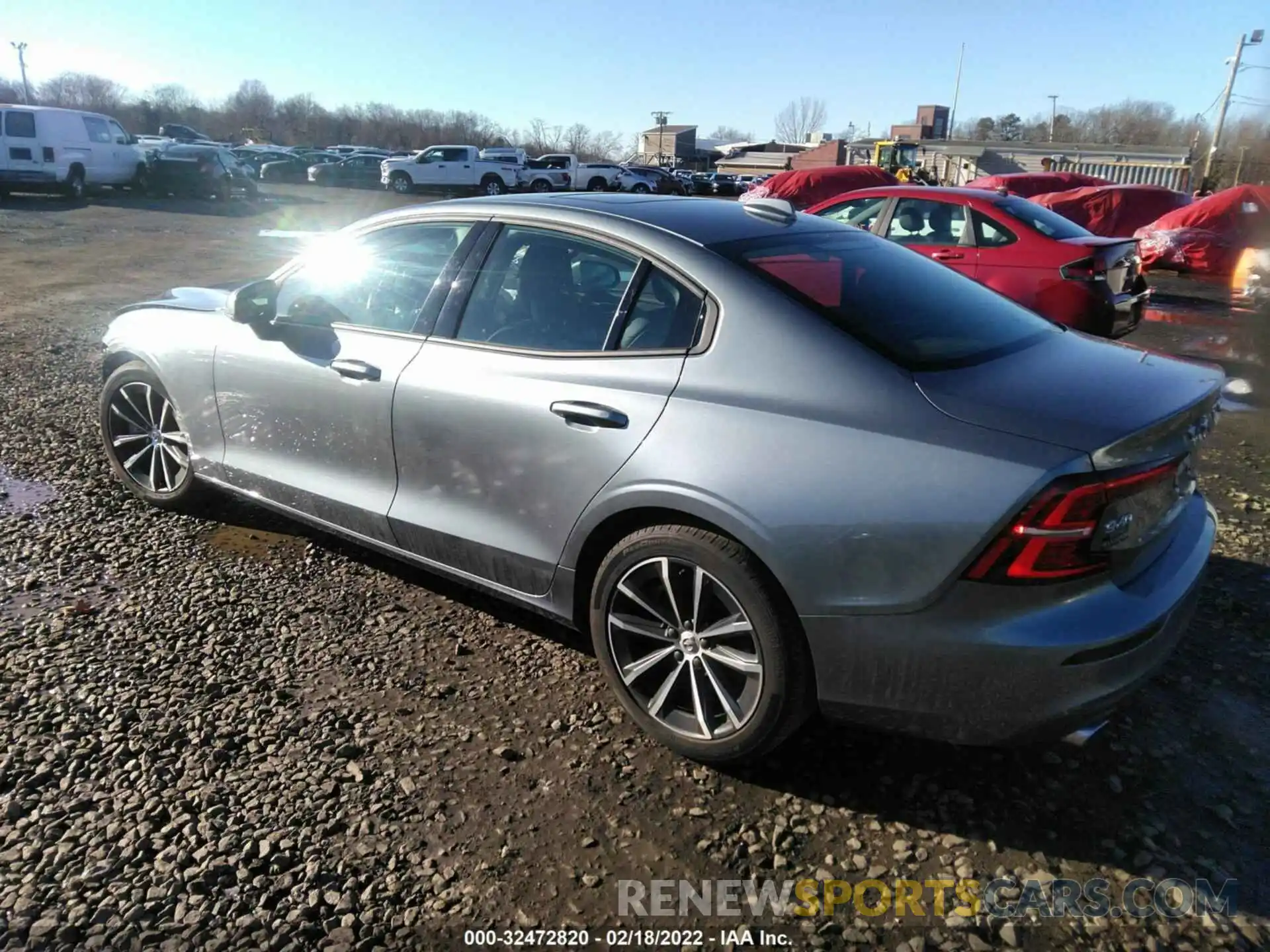 3 Photograph of a damaged car 7JRA22TK4MG092638 VOLVO S60 2021