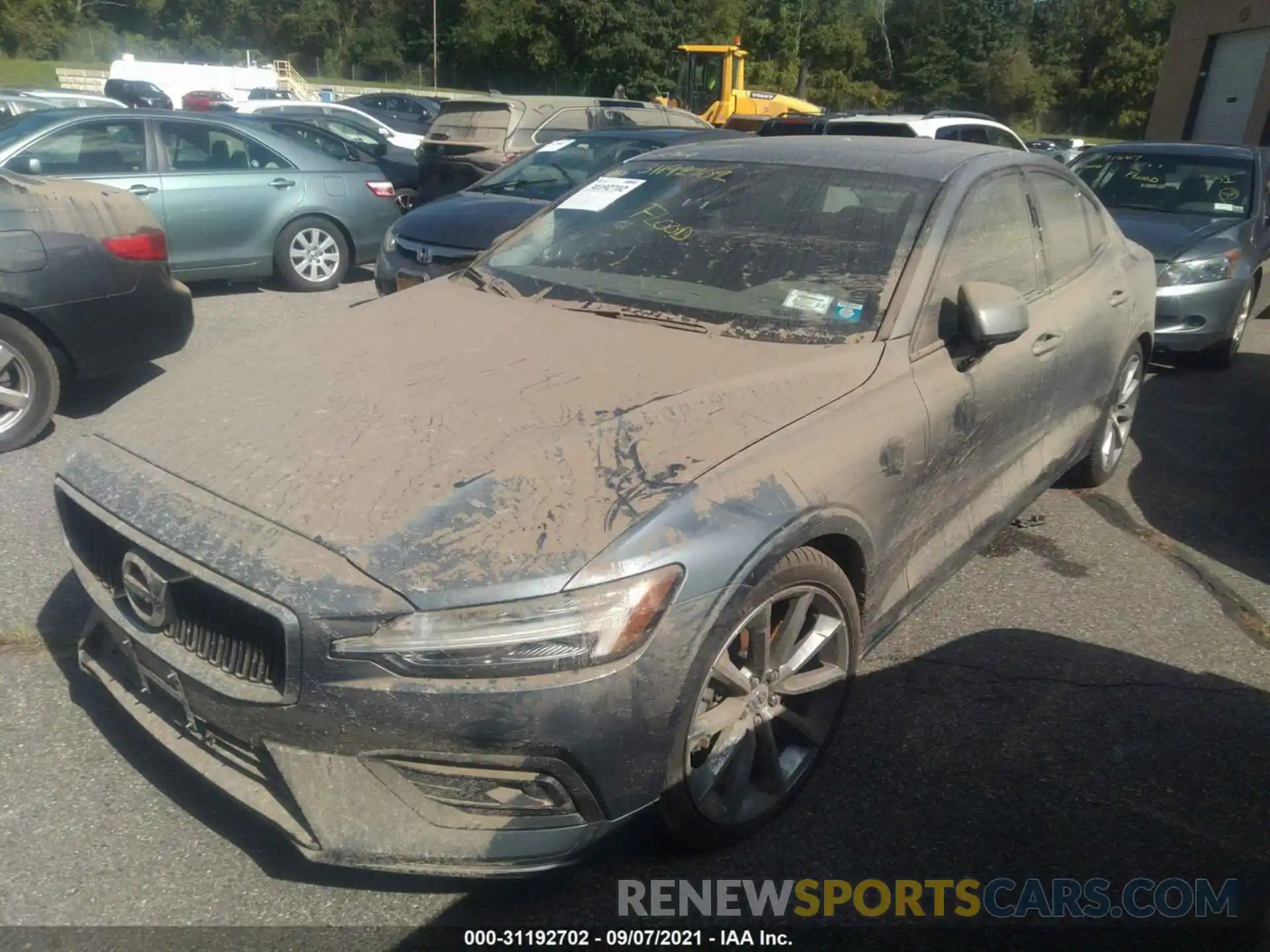 2 Photograph of a damaged car 7JRA22TK8MG092982 VOLVO S60 2021