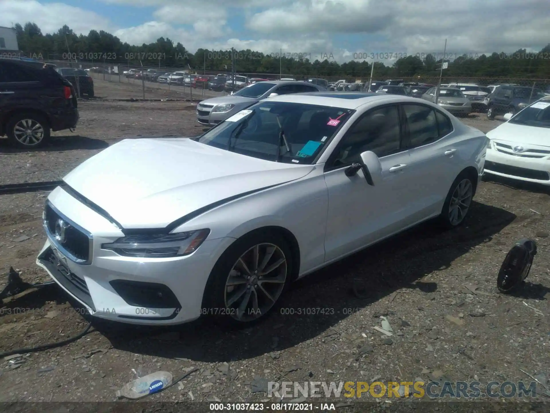 2 Photograph of a damaged car 7JRA22TK9MG080744 VOLVO S60 2021