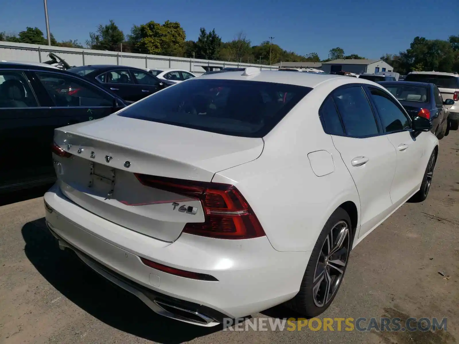 4 Photograph of a damaged car 7JRA22TMXMG091446 VOLVO S60 2021