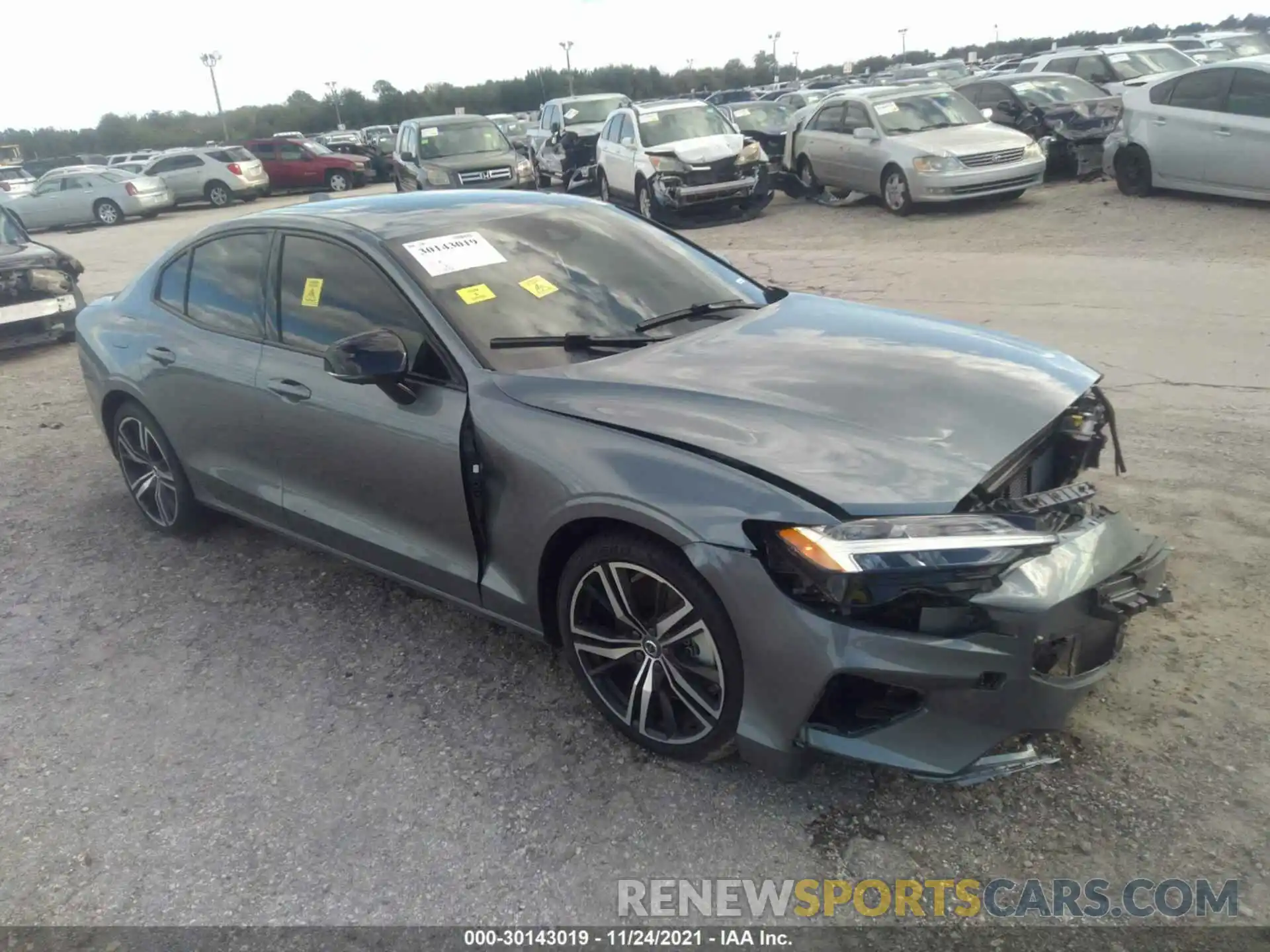 1 Photograph of a damaged car 7JRBR0FMXMG112053 VOLVO S60 2021