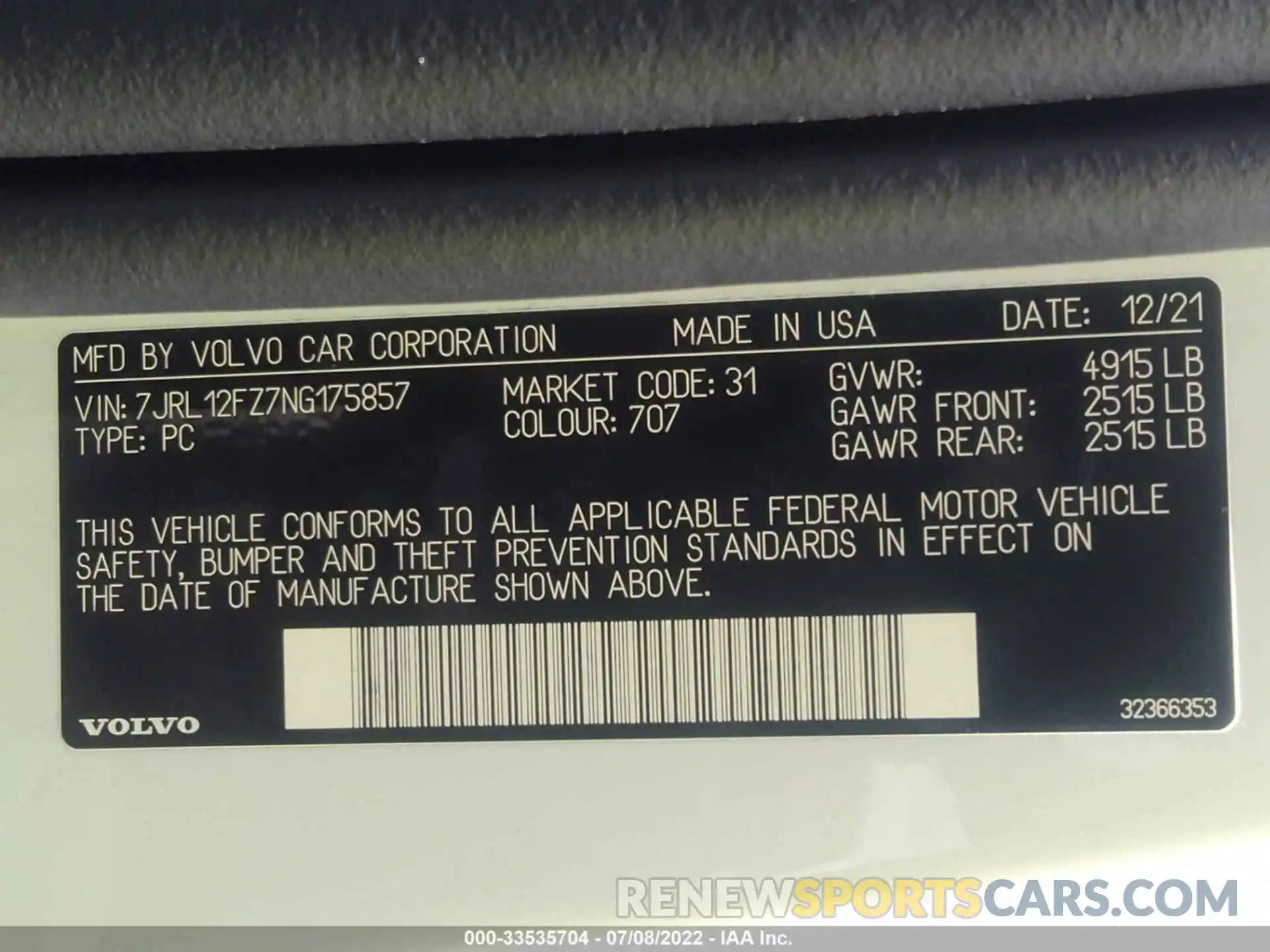 9 Photograph of a damaged car 7JRL12FZ7NG175857 VOLVO S60 2022