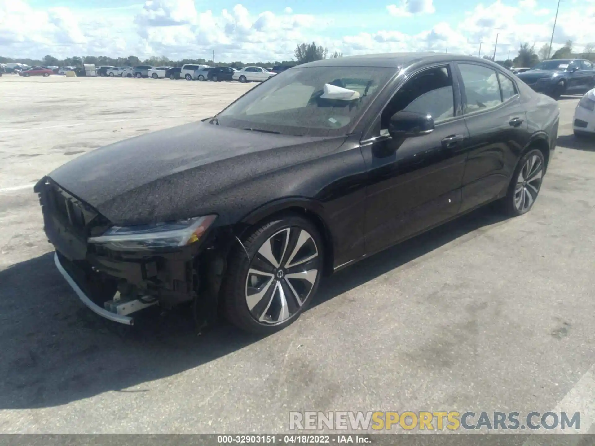 2 Photograph of a damaged car 7JRL12TZ1NG176233 VOLVO S60 2022