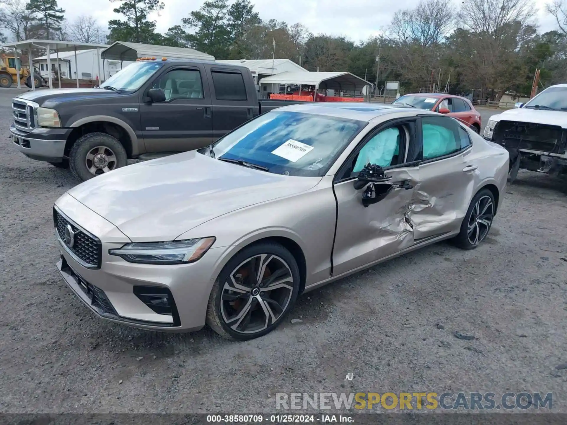 2 Photograph of a damaged car 7JRL12TL0PG254290 VOLVO S60 2023