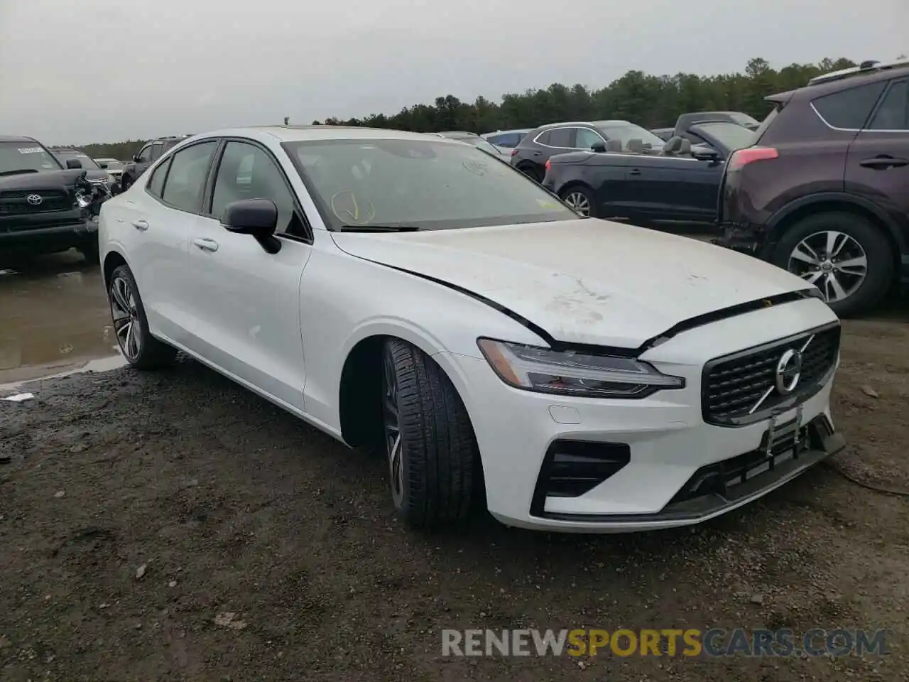 1 Photograph of a damaged car 7JRL12FZ4NG160166 VOLVO S60 B5 MOM 2022