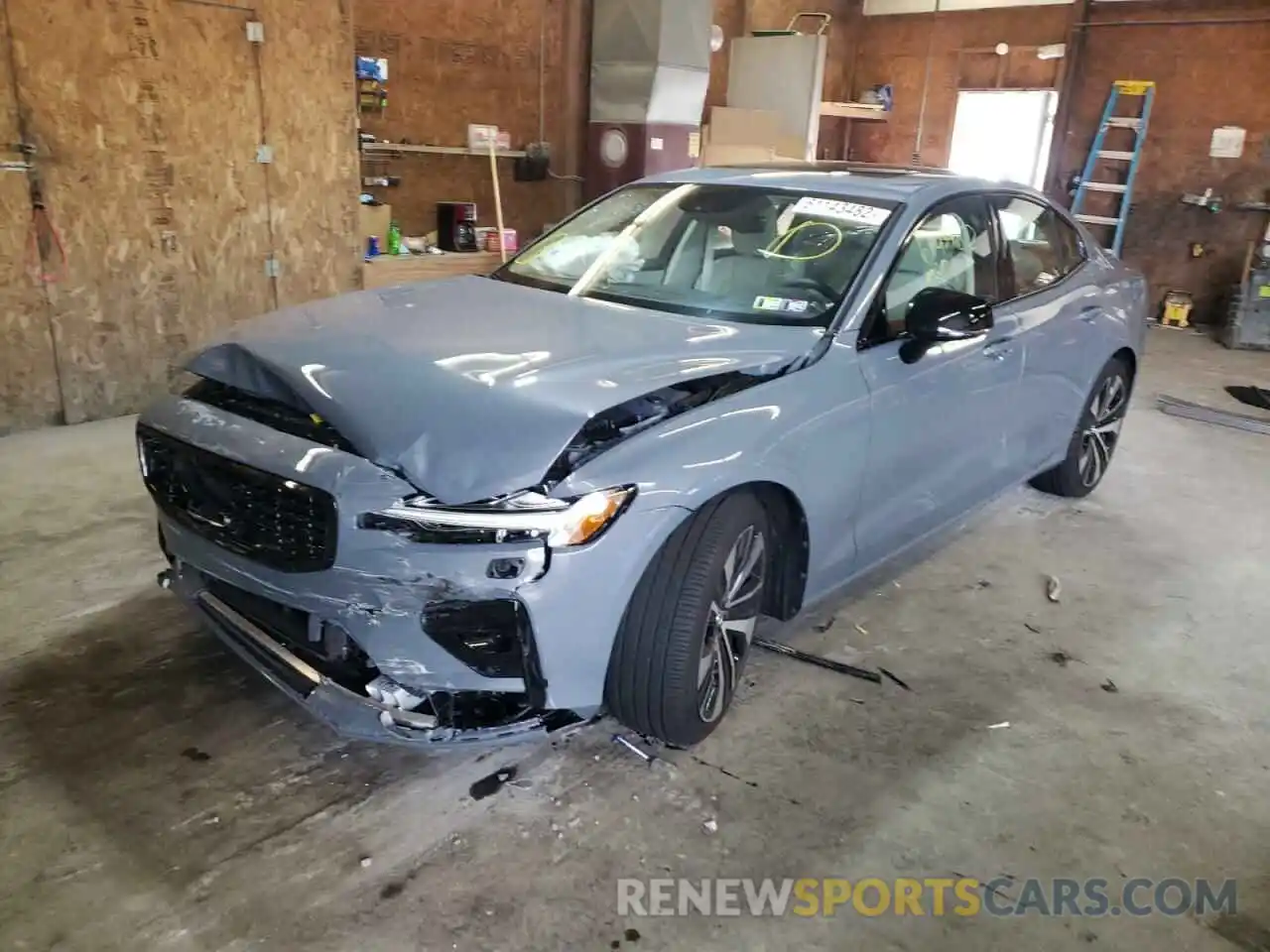 2 Photograph of a damaged car 7JRL12TZ3NG158140 VOLVO S60 B5 MOM 2022