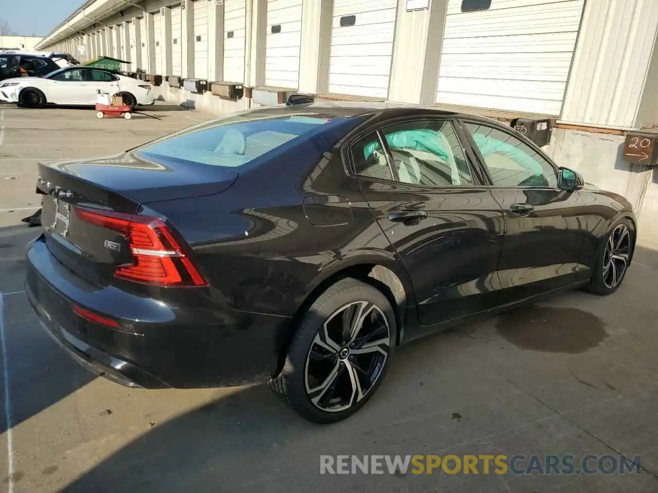 3 Photograph of a damaged car 7JRL12TK4RG282460 VOLVO S60 CORE 2024