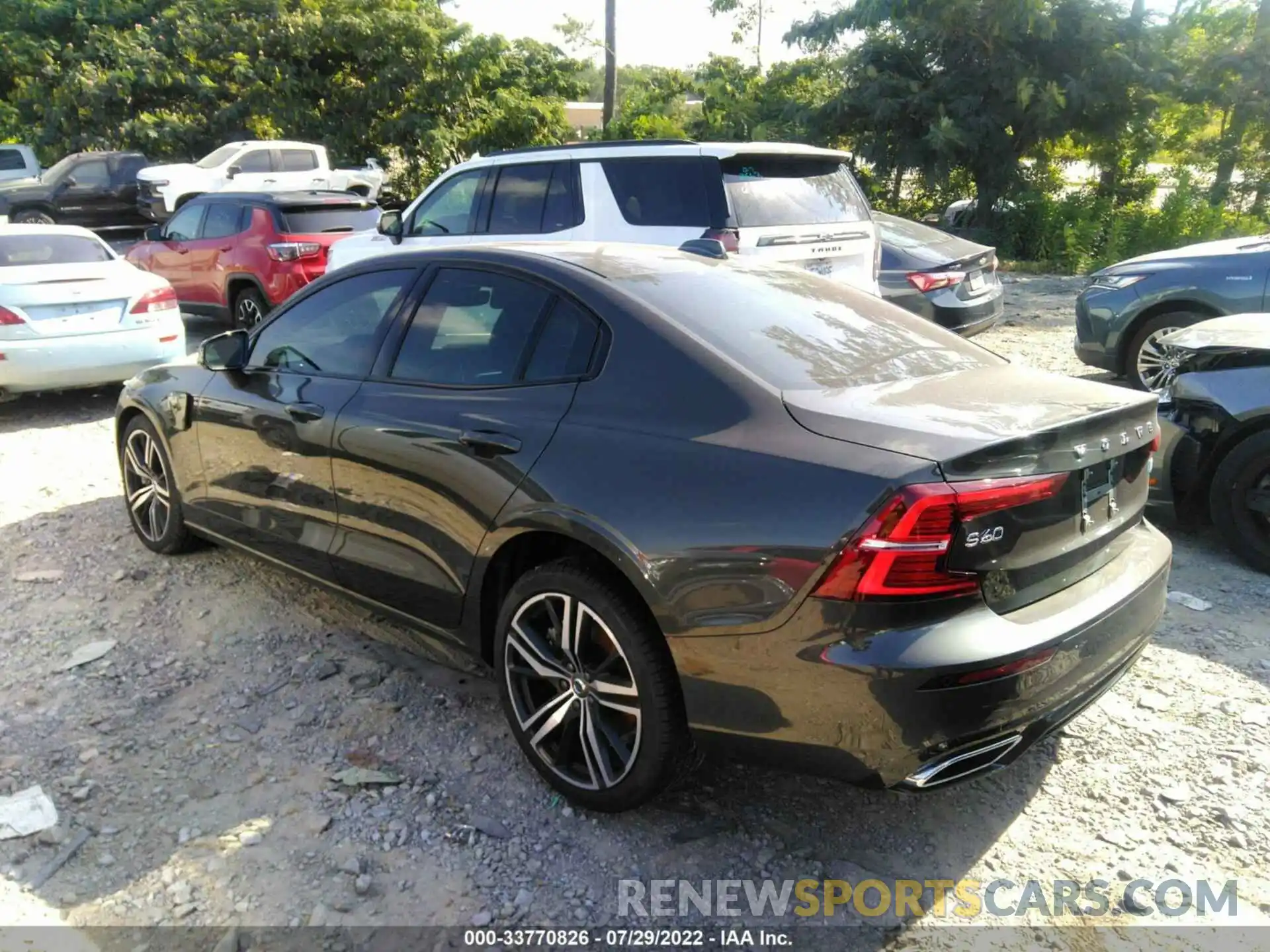 3 Photograph of a damaged car 7JRBR0FZ2NG172874 VOLVO S60 RECHARGE 2022