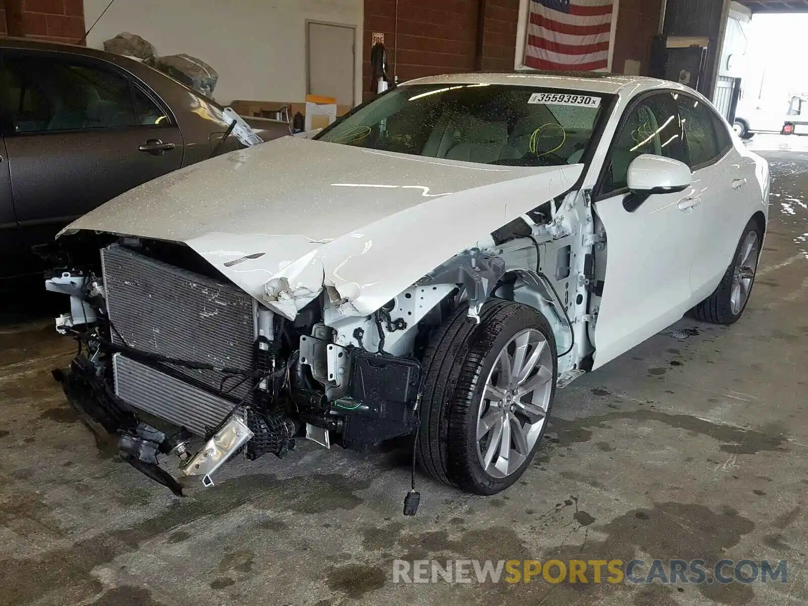 2 Photograph of a damaged car 7JR102FK6KG017860 VOLVO S60 T5 MOM 2019