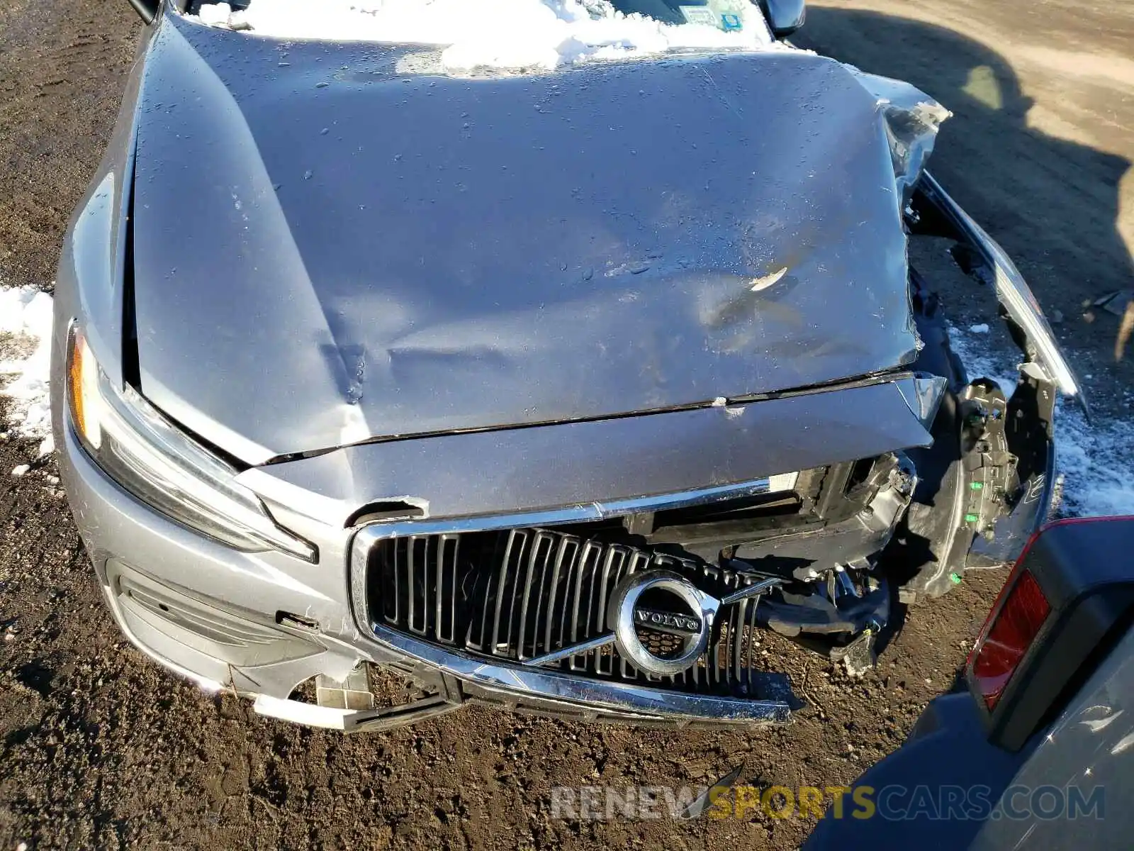 7 Фотография поврежденного автомобиля 7JR102FKXKG010796 VOLVO S60 T5 MOM 2019
