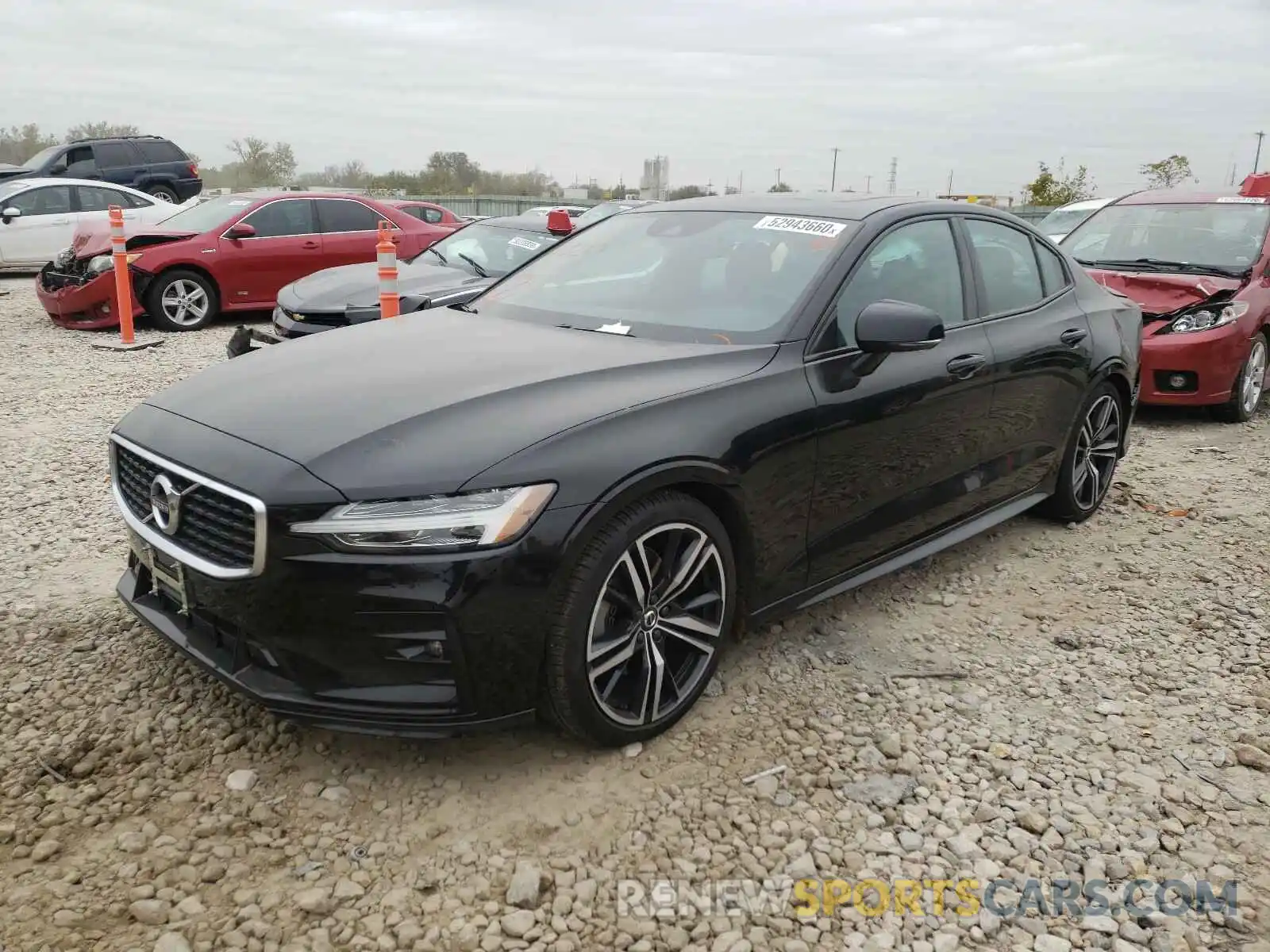 2 Фотография поврежденного автомобиля 7JR102FM0KG013269 VOLVO S60 T5 R-D 2019