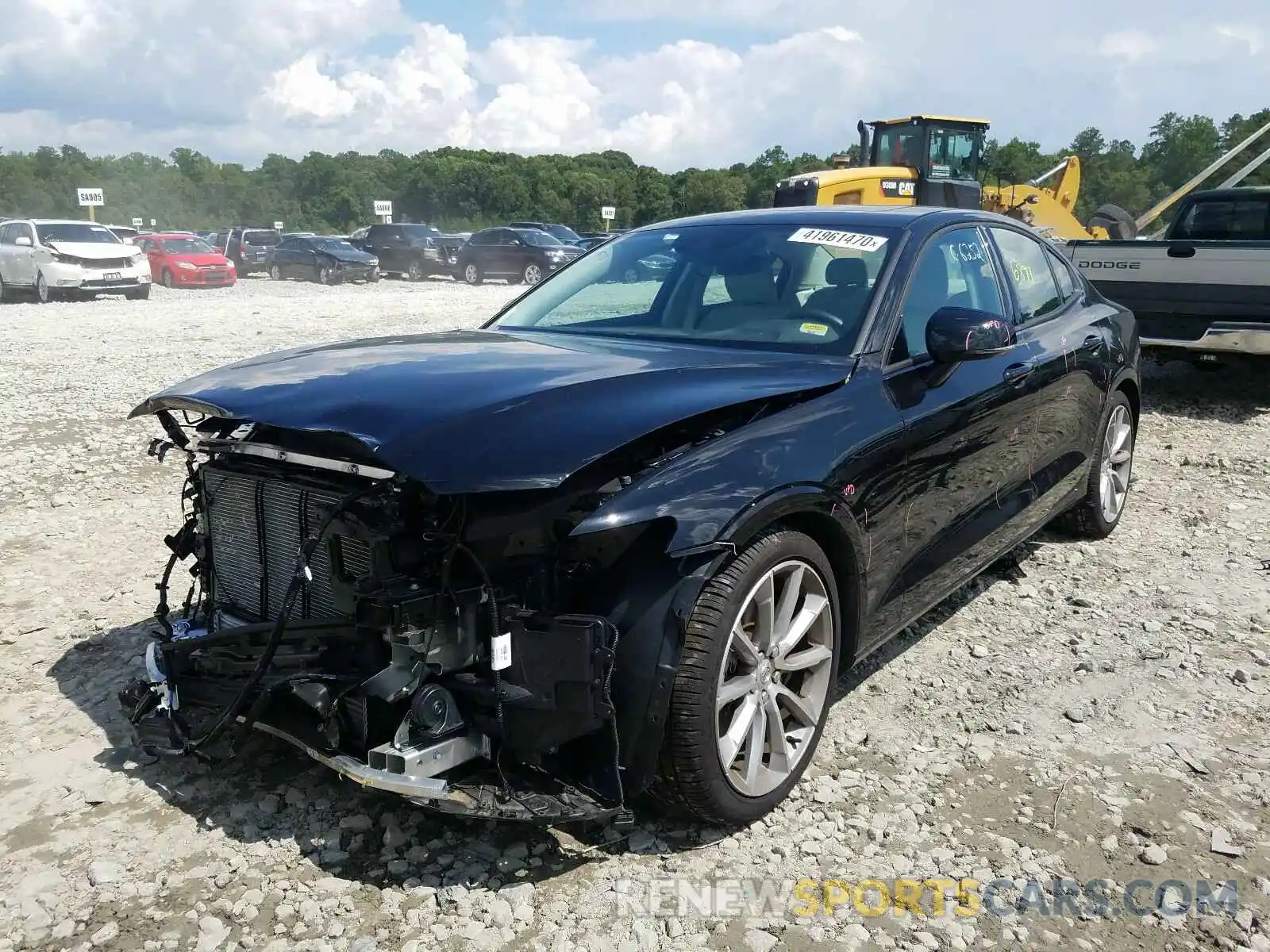 2 Фотография поврежденного автомобиля 7JRA22TKXKG002700 VOLVO S60 T6 MOM 2019