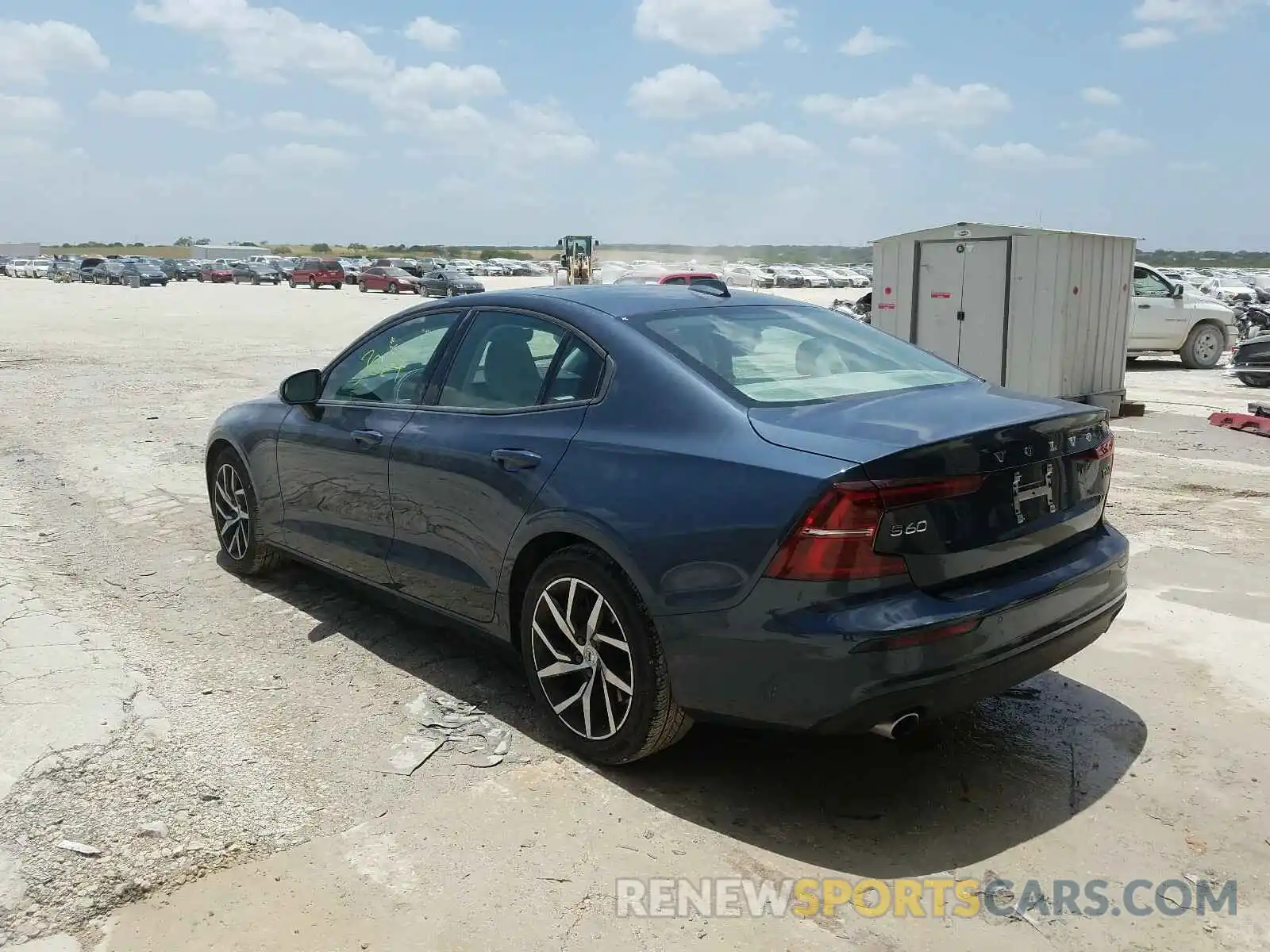 3 Photograph of a damaged car 7JRA22TK9LG060220 VOLVO S60 T6 MOM 2020