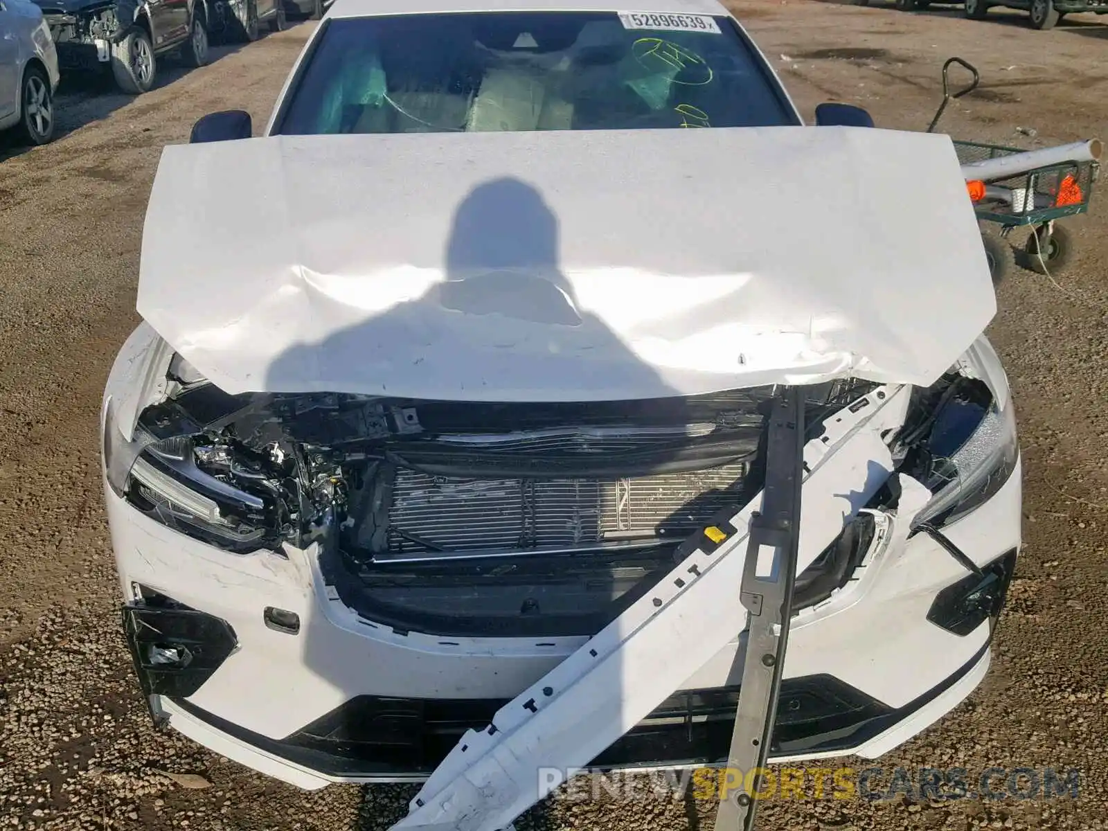 7 Photograph of a damaged car 7JRA22TM3KG018108 VOLVO S60 T6 R-D 2019