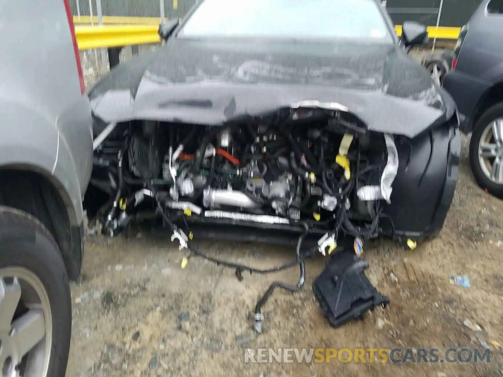 9 Фотография поврежденного автомобиля 7JRBR0FL4KG010655 VOLVO S60 T8 INS 2019