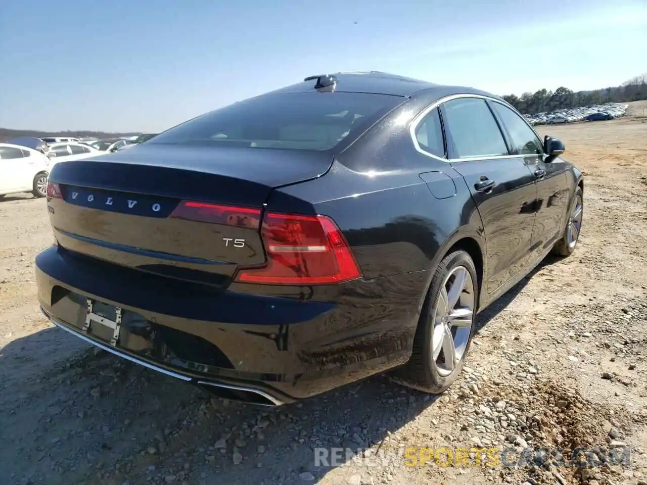 4 Photograph of a damaged car LVY102AK0KP090432 VOLVO S90 2019