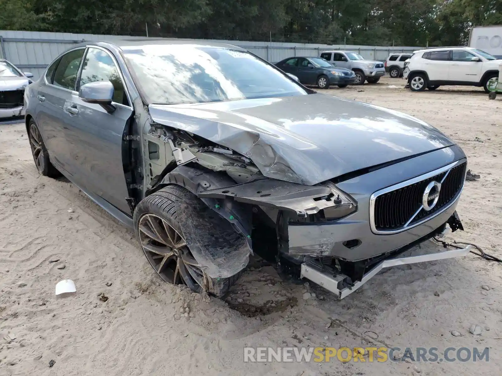 1 Photograph of a damaged car LVY102AK2KP078329 VOLVO S90 2019