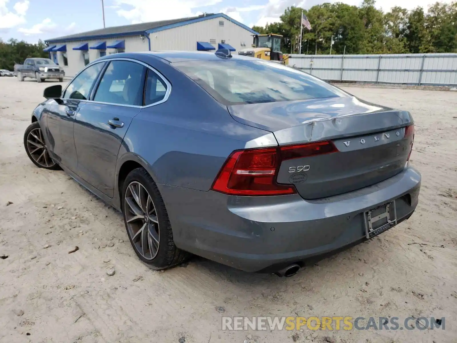 3 Photograph of a damaged car LVY102AK2KP078329 VOLVO S90 2019