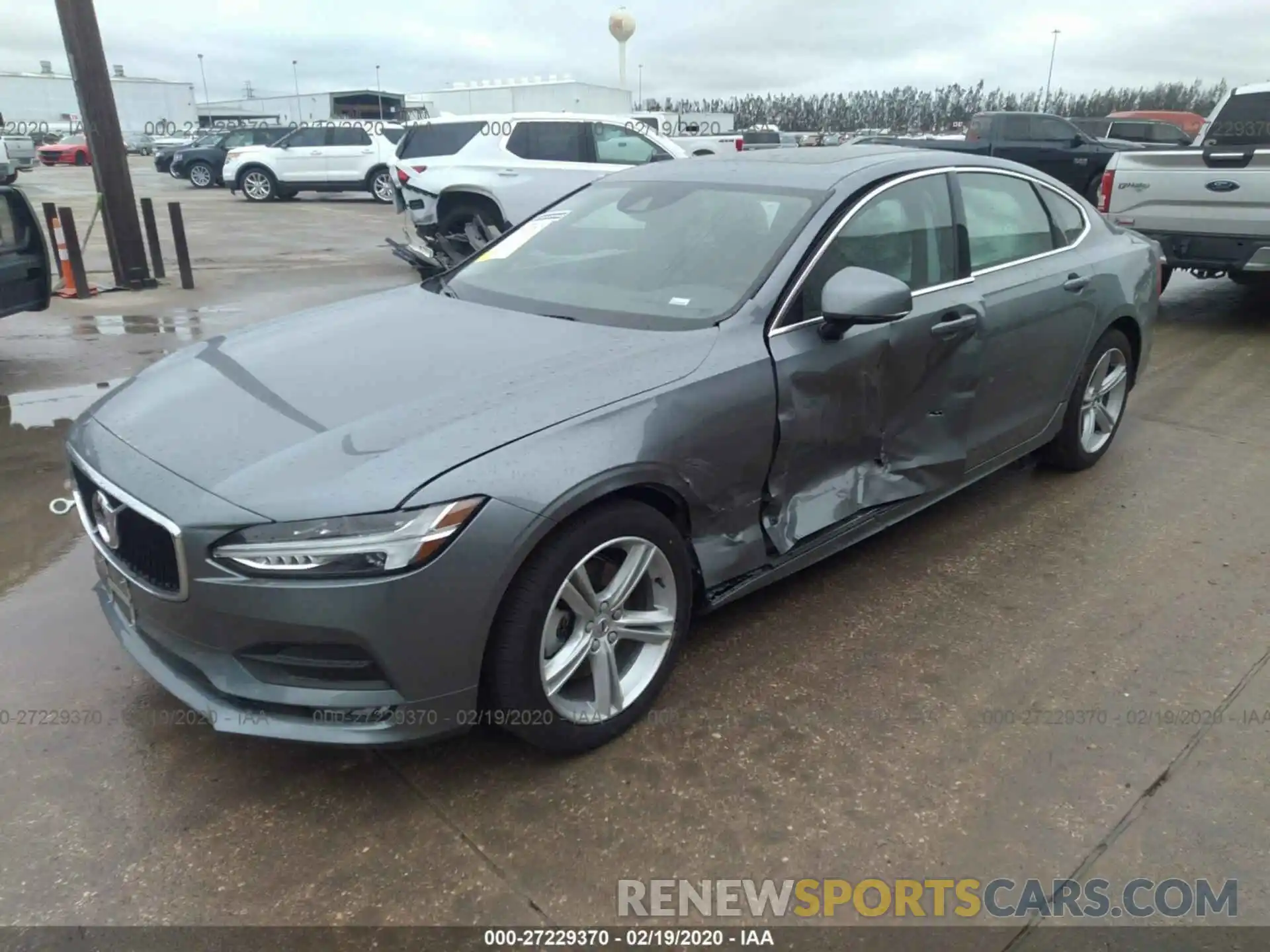 2 Photograph of a damaged car LVY102AK2KP111054 VOLVO S90 2019