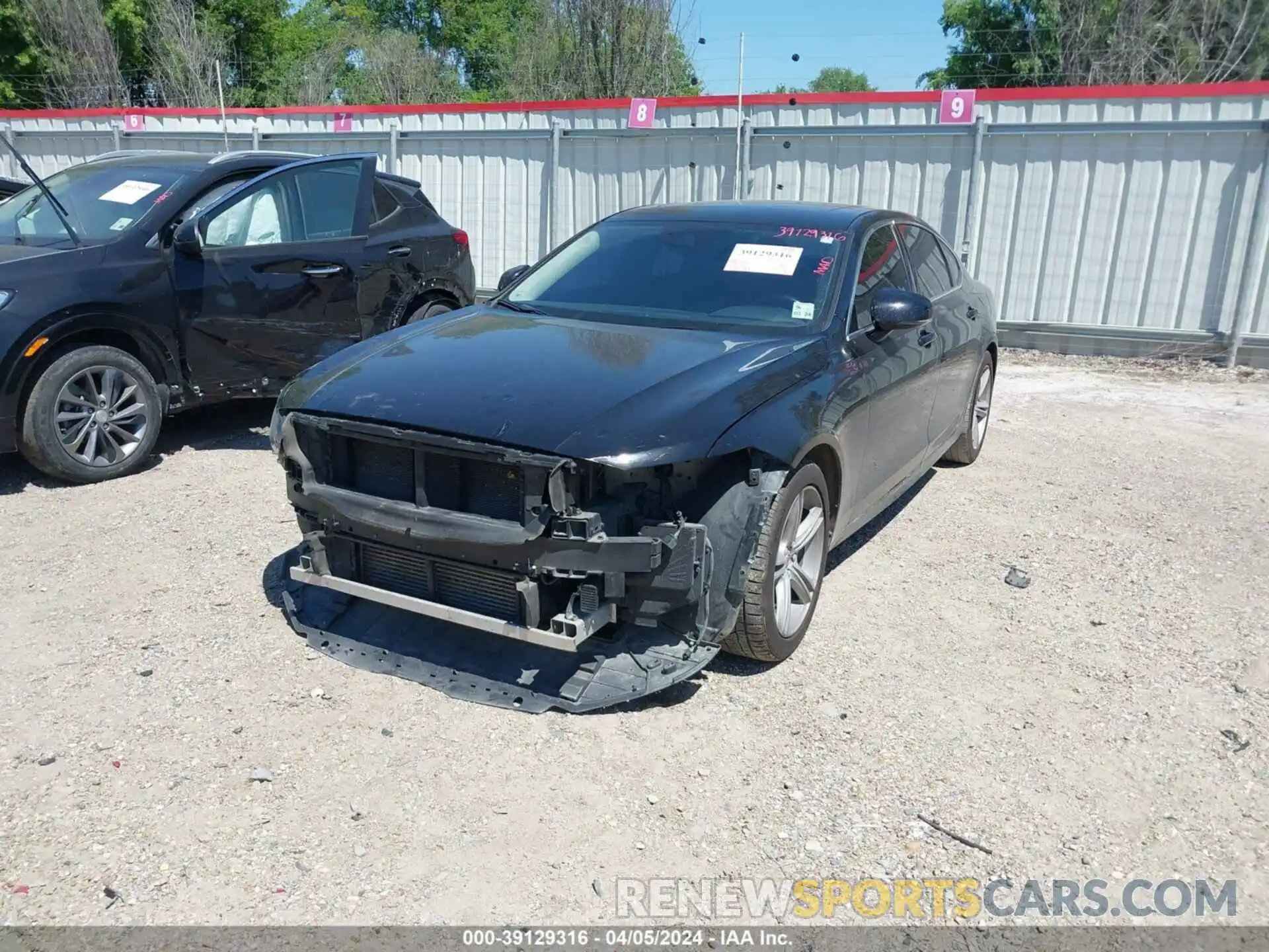 6 Photograph of a damaged car LVY102AK3KP084270 VOLVO S90 2019