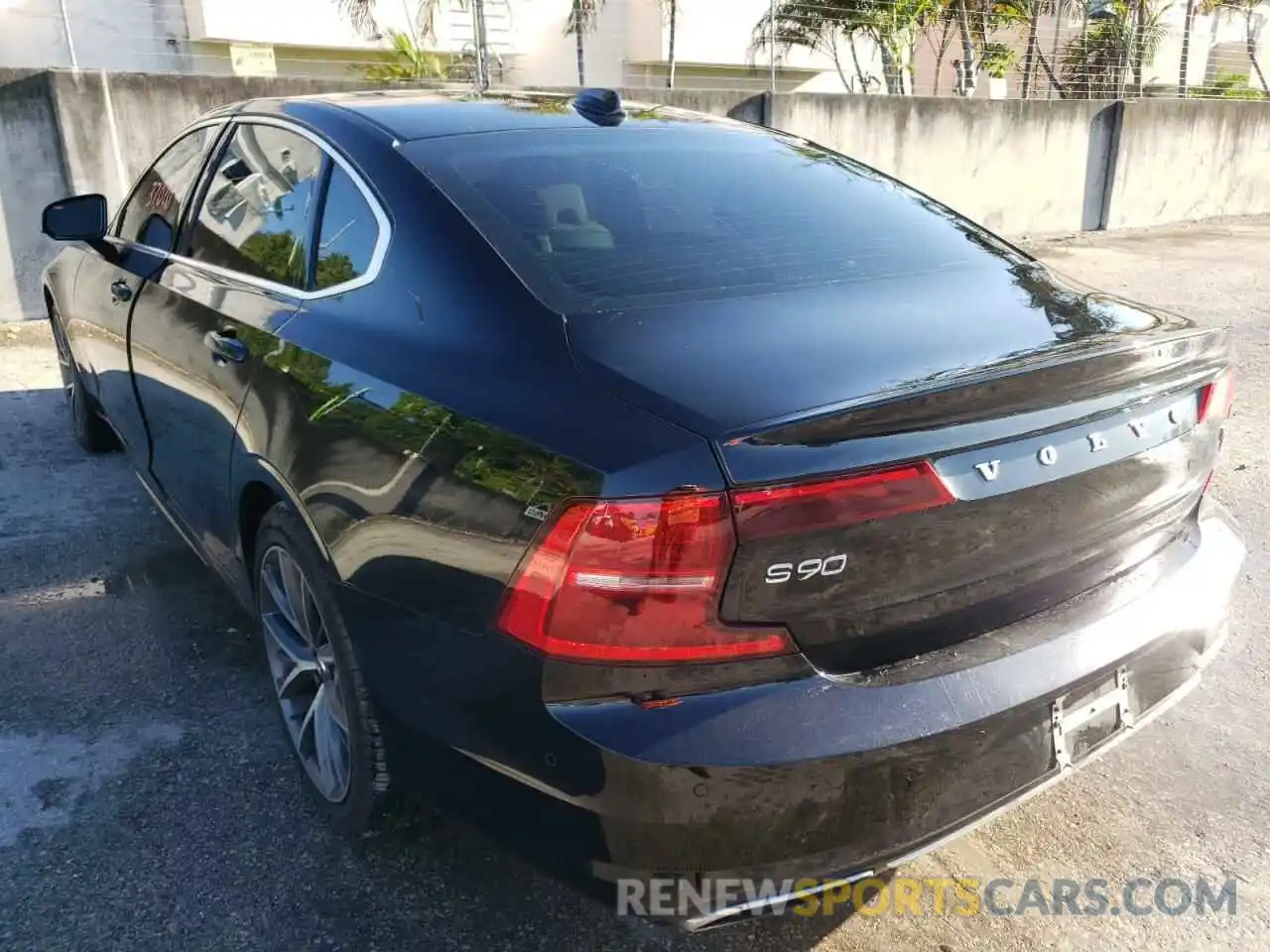 3 Photograph of a damaged car LVY102AK3KP088335 VOLVO S90 2019