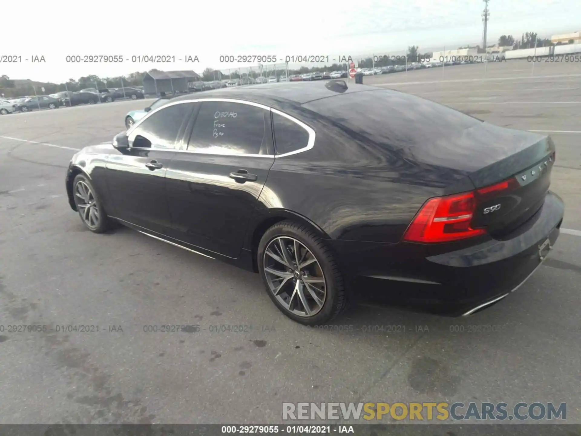 3 Photograph of a damaged car LVY102AK6KP084604 VOLVO S90 2019