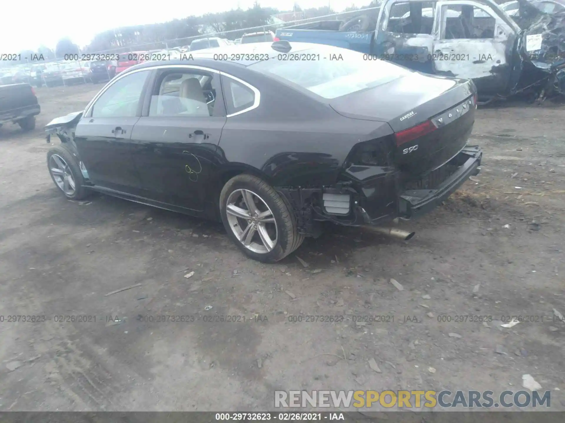 3 Photograph of a damaged car LVY102AK6KP111025 VOLVO S90 2019