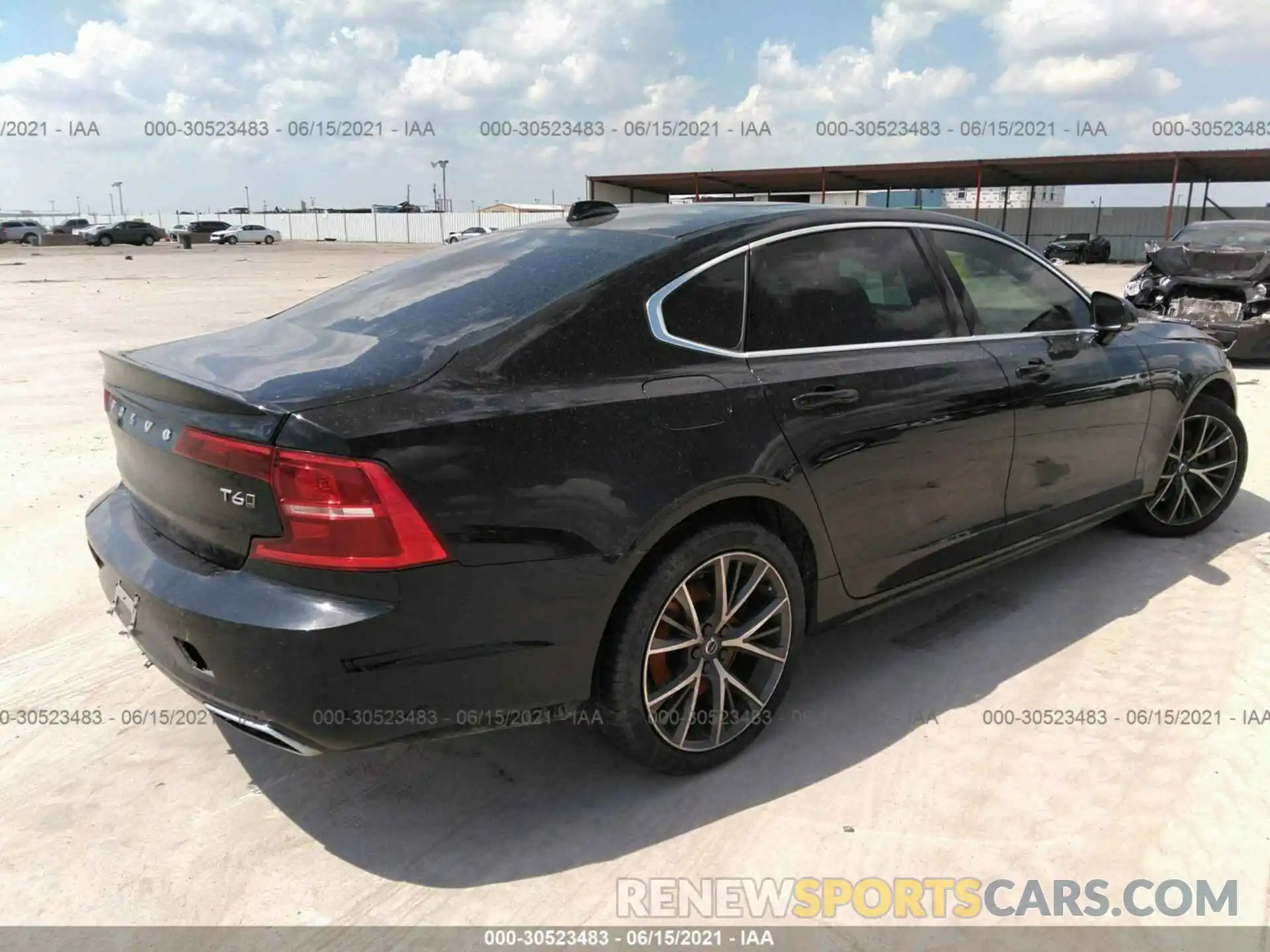 4 Photograph of a damaged car LVYA22MK2KP088428 VOLVO S90 2019