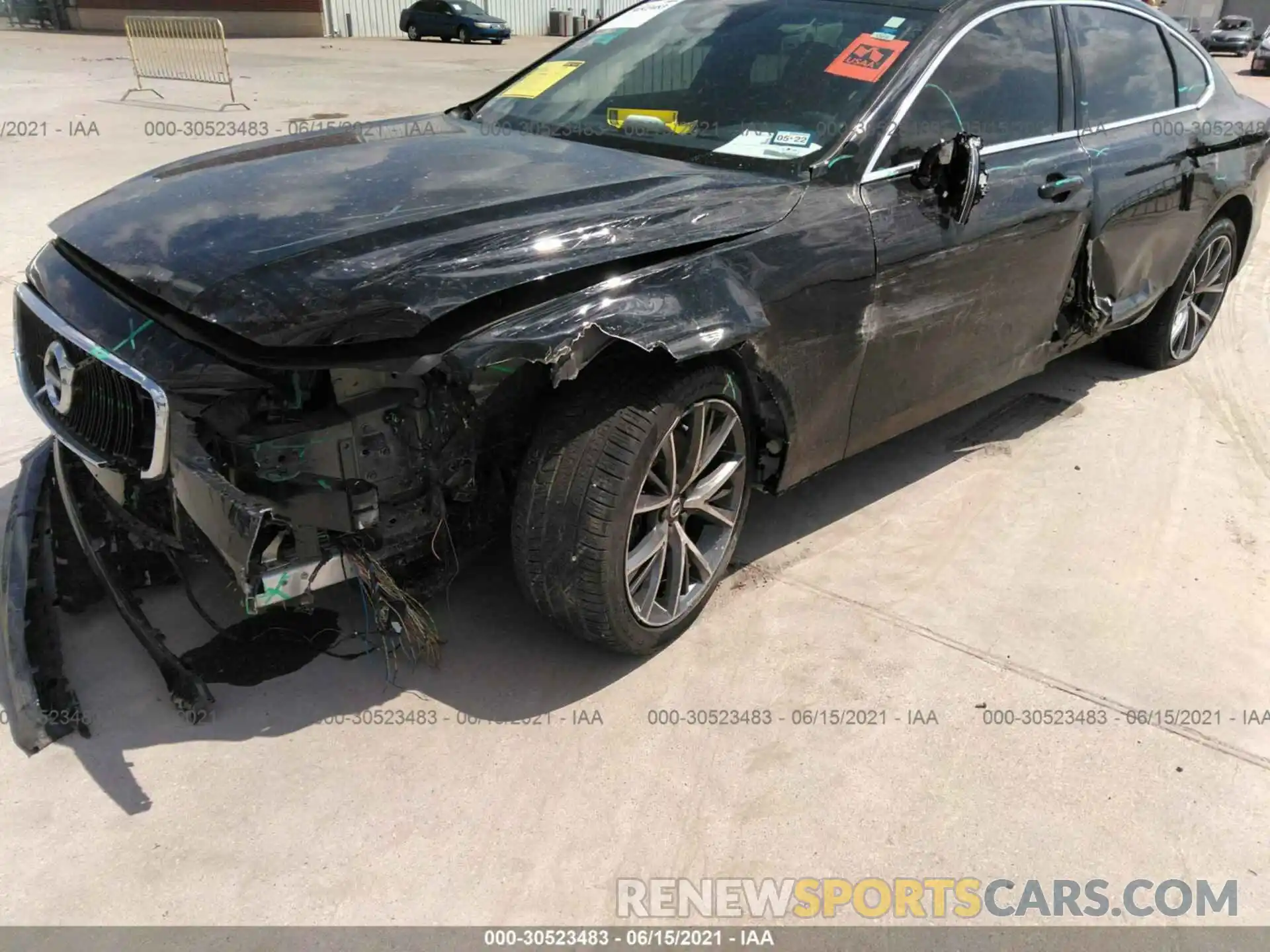 6 Photograph of a damaged car LVYA22MK2KP088428 VOLVO S90 2019