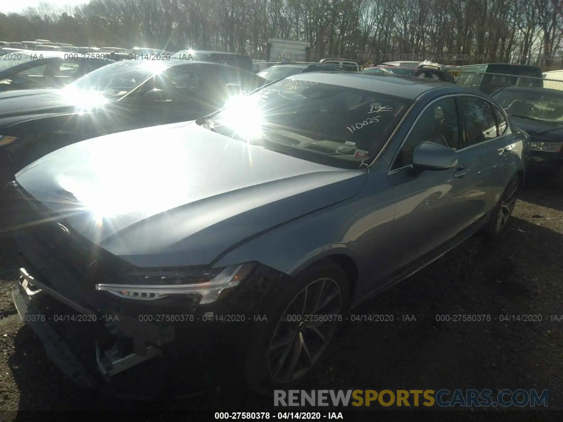 2 Photograph of a damaged car LVYA22MK4KP110025 VOLVO S90 2019