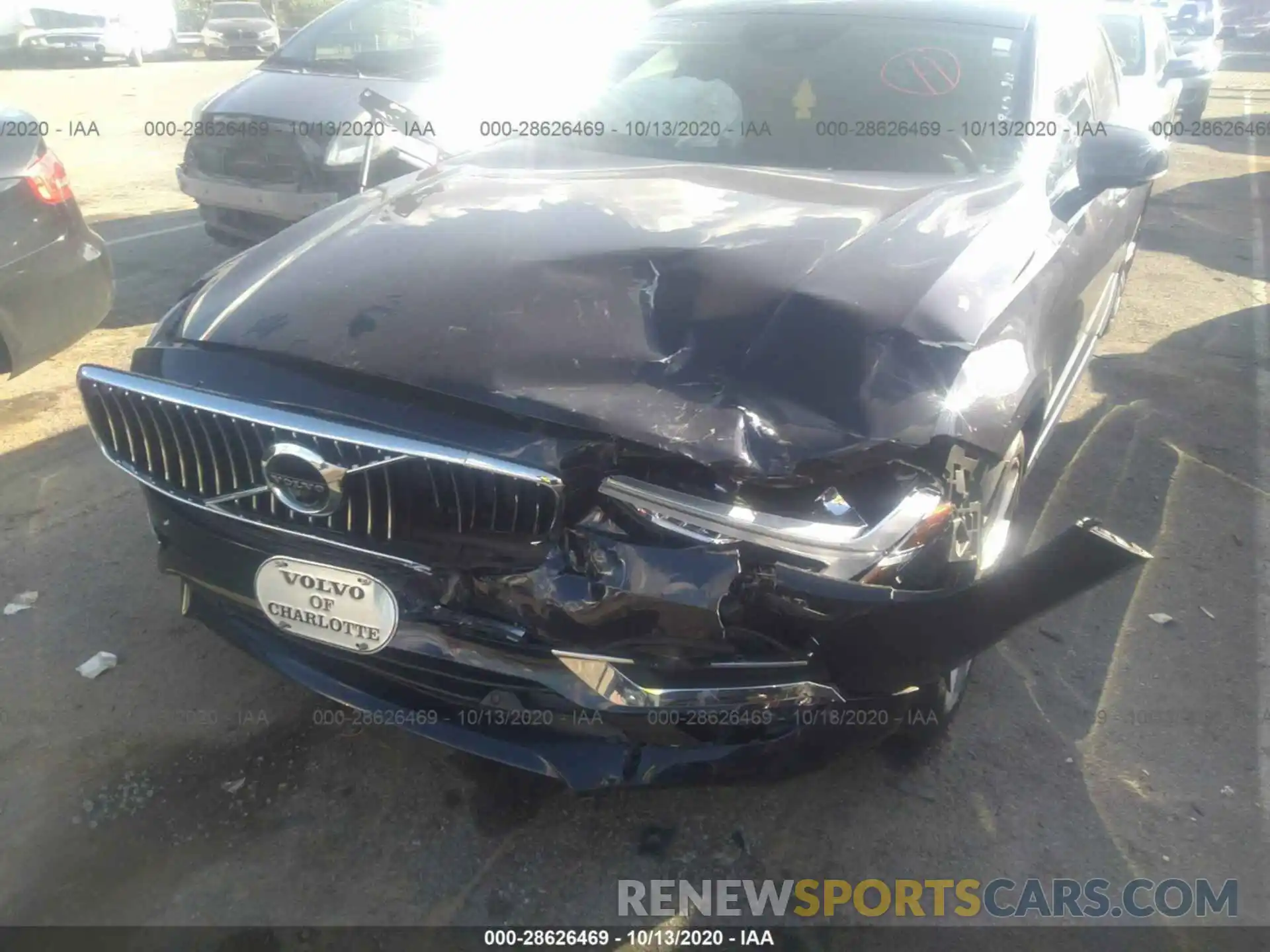 6 Photograph of a damaged car LVYA22ML0KP096004 VOLVO S90 2019