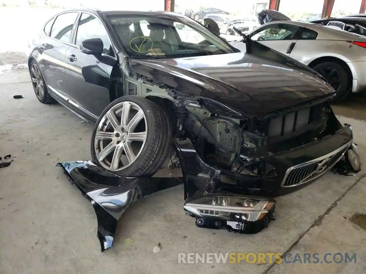 1 Photograph of a damaged car LVYA22ML3LP172249 VOLVO S90 2020